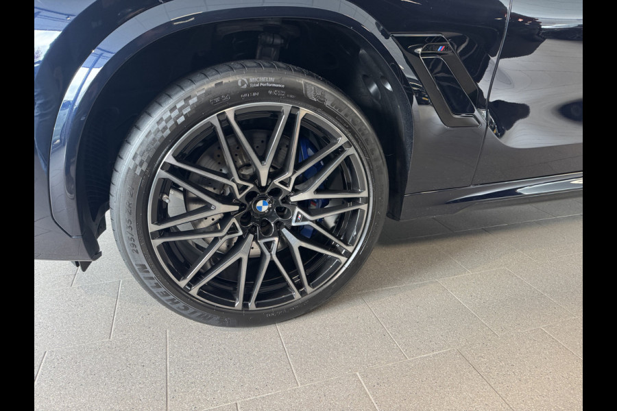BMW X6 M Competition / Trekhaak / Panoramadak / 360Camera / Head-up / Rear Entertainment / Bowers & Wilkens / 22'' / Softclose / Intr.voorverwarming / Carbon intr. / Stoelventilatie / Stuur+Stoelverwarming / DAB