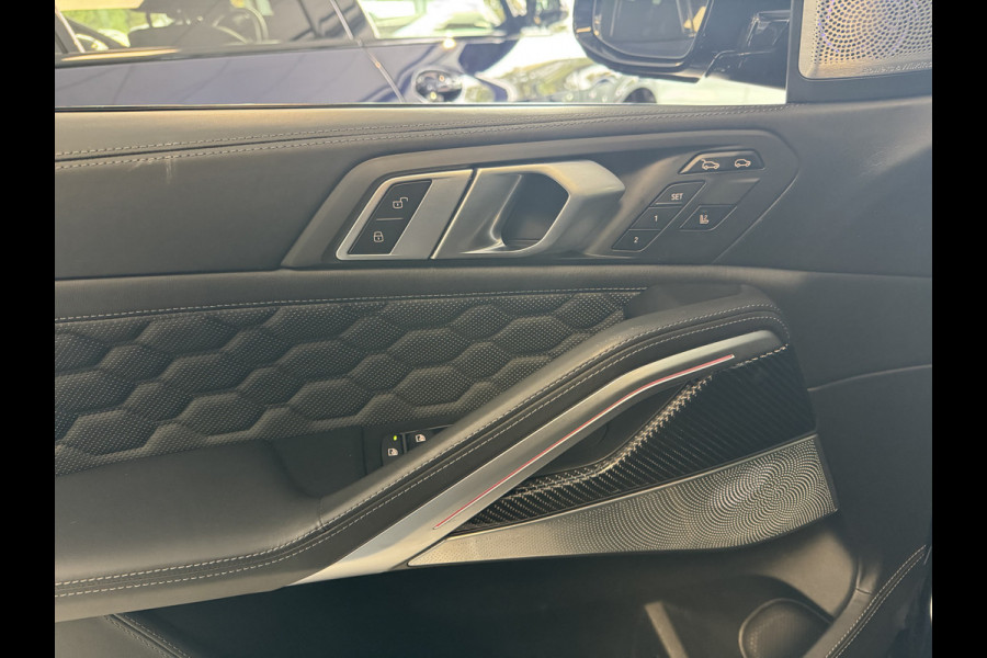 BMW X6 M Competition / Trekhaak / Panoramadak / 360Camera / Head-up / Rear Entertainment / Bowers & Wilkens / 22'' / Softclose / Intr.voorverwarming / Carbon intr. / Stoelventilatie / Stuur+Stoelverwarming / DAB