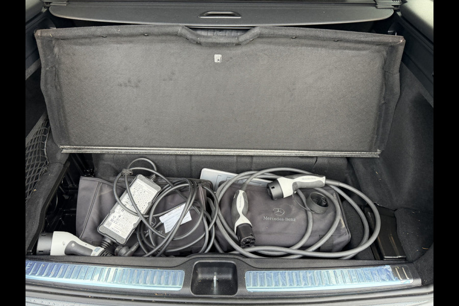 Mercedes-Benz GLC 300de 4MATIC Business Solution AMG night pakket Mercedes-Benz GLC 300de 4MATIC Business Solution AMG night pakket