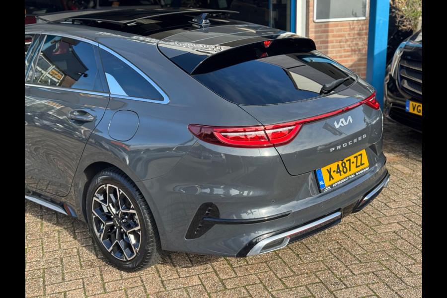 Kia ProCeed 1.0 T-GDi GT-Line 2024 PANO NAVI NAP BTW 1e Eig! Kia ProCeed 1.0 T-GDi GT-Line 2024 PANO NAVI NAP BTW 1e Eig!