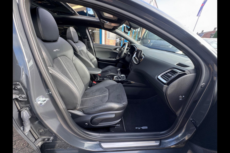 Kia ProCeed 1.0 T-GDi GT-Line 2024 PANO NAVI NAP BTW 1e Eig! Kia ProCeed 1.0 T-GDi GT-Line 2024 PANO NAVI NAP BTW 1e Eig!
