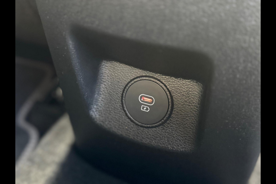 Kia ProCeed 1.0 T-GDi GT-Line 2024 PANO NAVI NAP BTW 1e Eig! Kia ProCeed 1.0 T-GDi GT-Line 2024 PANO NAVI NAP BTW 1e Eig!