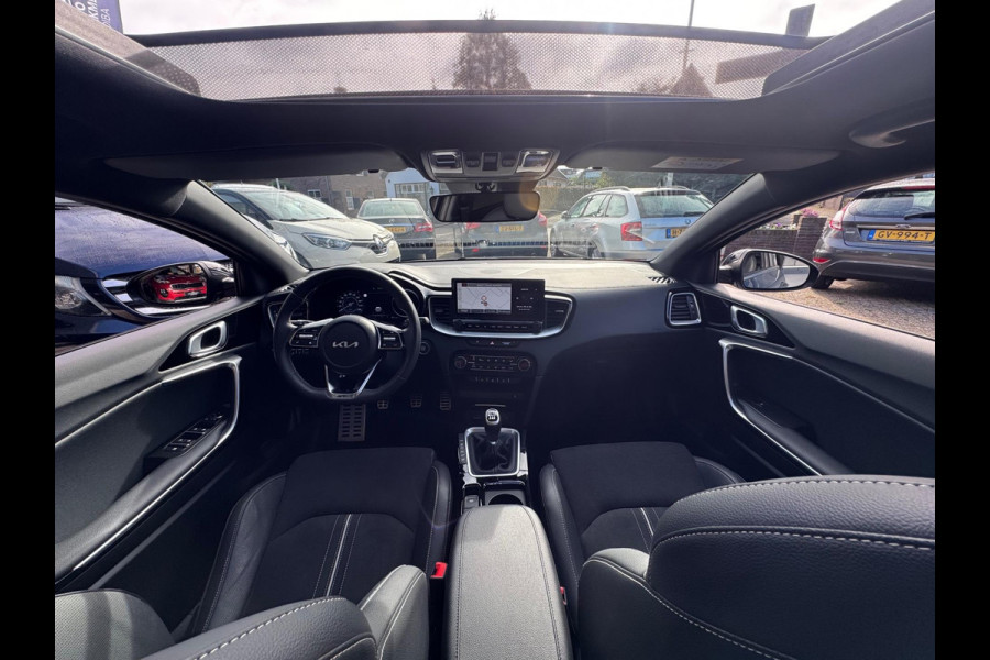 Kia ProCeed 1.0 T-GDi GT-Line 2024 PANO NAVI NAP BTW 1e Eig! Kia ProCeed 1.0 T-GDi GT-Line 2024 PANO NAVI NAP BTW 1e Eig!