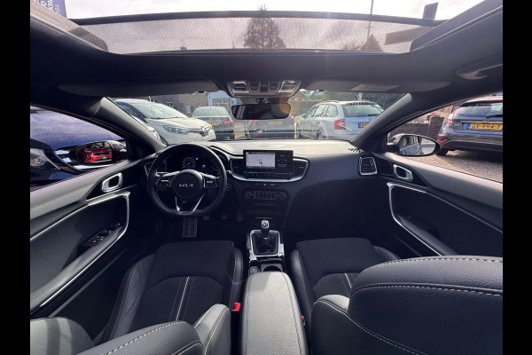 Kia ProCeed 1.0 T-GDi GT-Line 2024 PANO NAVI NAP BTW 1e Eig! Kia ProCeed 1.0 T-GDi GT-Line 2024 PANO NAVI NAP BTW 1e Eig!