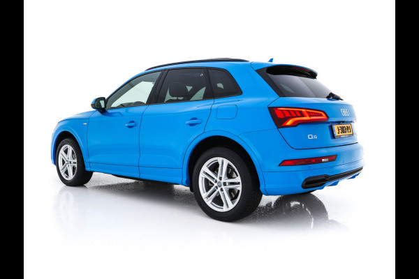 Audi Q5 Audi Q5 50 TFSI e S-Line Black-Edition Quattro Plug-In (INCL-BTW) *PANO | LEATHER-FABRIC | FULL-LED | DIGI-COCKPIT | NAVI-FULLMAP | HEATED-SPORTSEATS | KEYLESS | DAB+ | CAMERA | PRIVACY-GLASS | SHIFT-PADDLES | ECC | AMBIENT-LIGHT | PDC | CRUISE .