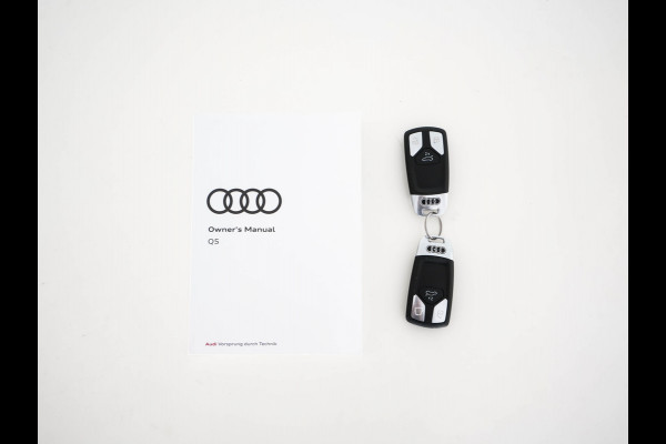 Audi Q5 Audi Q5 50 TFSI e S-Line Black-Edition Quattro Plug-In (INCL-BTW) *PANO | LEATHER-FABRIC | FULL-LED | DIGI-COCKPIT | NAVI-FULLMAP | HEATED-SPORTSEATS | KEYLESS | DAB+ | CAMERA | PRIVACY-GLASS | SHIFT-PADDLES | ECC | AMBIENT-LIGHT | PDC | CRUISE .