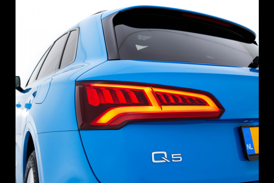 Audi Q5 Audi Q5 50 TFSI e S-Line Black-Edition Quattro Plug-In (INCL-BTW) *PANO | LEATHER-FABRIC | FULL-LED | DIGI-COCKPIT | NAVI-FULLMAP | HEATED-SPORTSEATS | KEYLESS | DAB+ | CAMERA | PRIVACY-GLASS | SHIFT-PADDLES | ECC | AMBIENT-LIGHT | PDC | CRUISE .