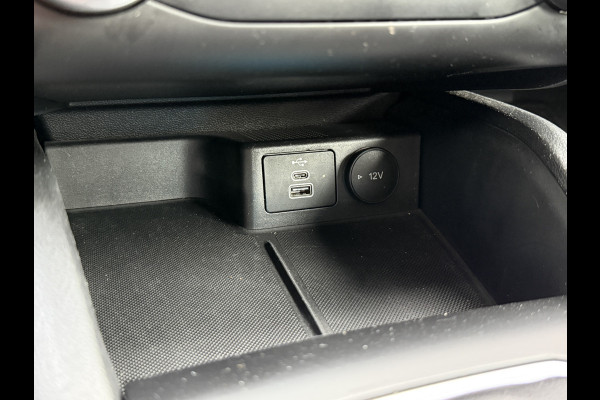 Ford FOCUS Wagon 1.0 EcoBoost Connected | Lane assist | Navigatie | Bluetooth Ford FOCUS Wagon 1.0 EcoBoost Connected | Lane assist | Navigatie | Bluetooth