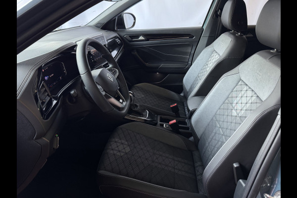 Volkswagen T-Roc 1.5 TSI 150PK R-LINE PANORAMA BLACKLINE EVO IQ LIGHT ALCANTARA ELEK.KLEP CARPLAY STOEL/STUUR VERW. 18"LMV VIR.COCKPIT 07/2025 "Volkswagen rijden begint bij Topautos.nl – 75 topmodellen direct op voorraad!"
