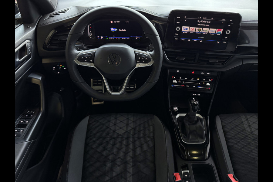 Volkswagen T-Roc 1.5 TSI 150PK R-LINE PANORAMA BLACKLINE EVO IQ LIGHT ALCANTARA ELEK.KLEP CARPLAY STOEL/STUUR VERW. 18"LMV VIR.COCKPIT 07/2025 "Volkswagen rijden begint bij Topautos.nl – 75 topmodellen direct op voorraad!"