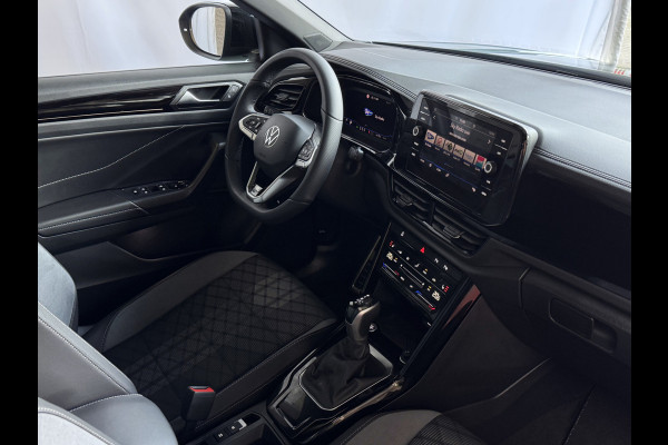 Volkswagen T-Roc 1.5 TSI 150PK R-LINE PANORAMA BLACKLINE EVO IQ LIGHT ALCANTARA ELEK.KLEP CARPLAY STOEL/STUUR VERW. 18"LMV VIR.COCKPIT 07/2025 "Volkswagen rijden begint bij Topautos.nl – 75 topmodellen direct op voorraad!"