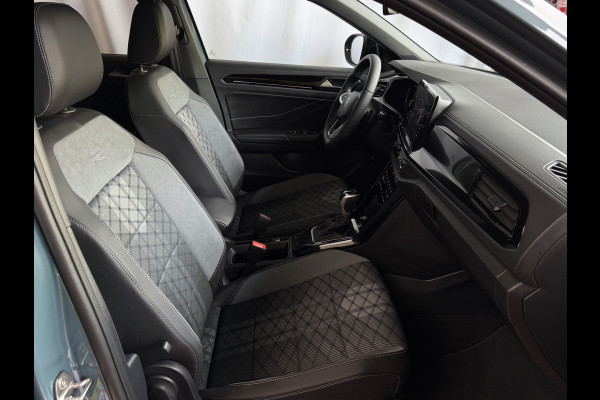 Volkswagen T-Roc 1.5 TSI 150PK R-LINE PANORAMA BLACKLINE EVO IQ LIGHT ALCANTARA ELEK.KLEP CARPLAY STOEL/STUUR VERW. 18"LMV VIR.COCKPIT 07/2025 "Volkswagen rijden begint bij Topautos.nl – 75 topmodellen direct op voorraad!"