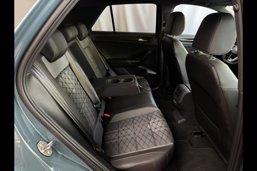 Volkswagen T-Roc 1.5 TSI 150PK R-LINE PANORAMA BLACKLINE EVO IQ LIGHT ALCANTARA ELEK.KLEP CARPLAY STOEL/STUUR VERW. 18"LMV VIR.COCKPIT 07/2025 "Volkswagen rijden begint bij Topautos.nl – 75 topmodellen direct op voorraad!"