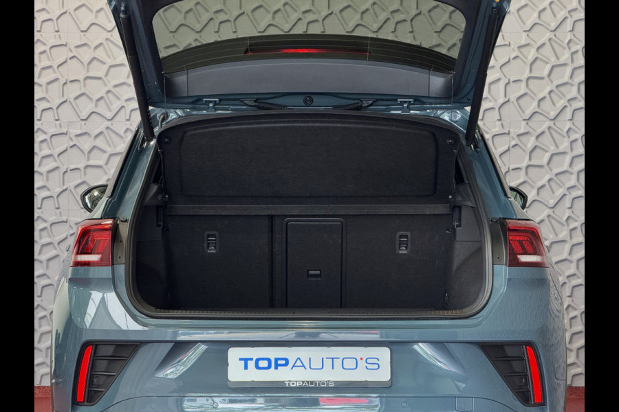 Volkswagen T-Roc 1.5 TSI 150PK R-LINE PANORAMA BLACKLINE EVO IQ LIGHT ALCANTARA ELEK.KLEP CARPLAY STOEL/STUUR VERW. 18"LMV VIR.COCKPIT 07/2025 "Volkswagen rijden begint bij Topautos.nl – 75 topmodellen direct op voorraad!"