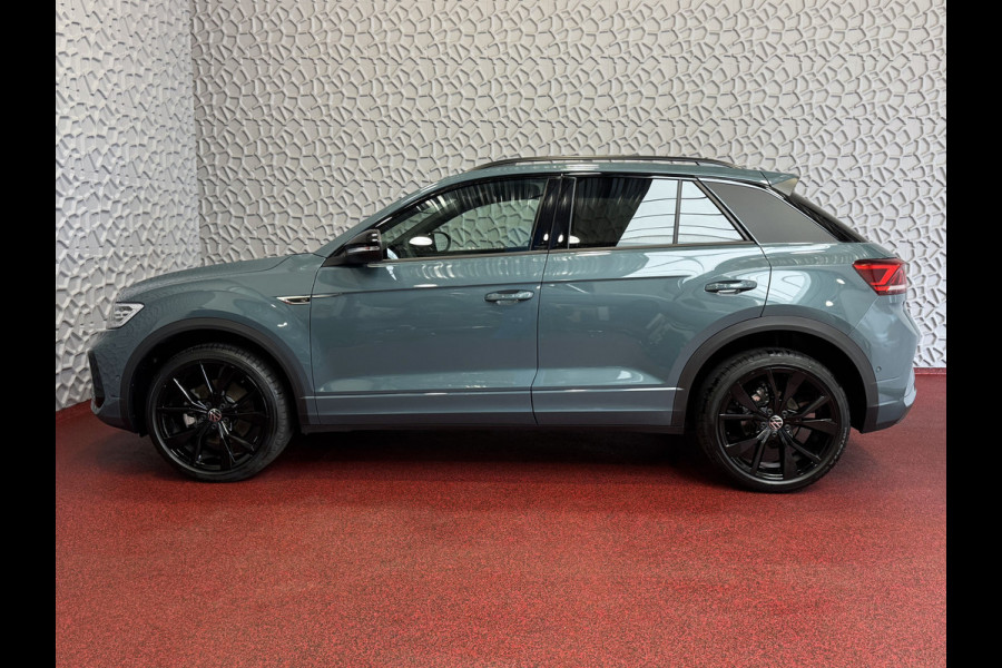 Volkswagen T-Roc 1.5 TSI 150PK R-LINE PANORAMA BLACKLINE EVO IQ LIGHT ALCANTARA ELEK.KLEP CARPLAY STOEL/STUUR VERW. 18"LMV VIR.COCKPIT 07/2025 "Volkswagen rijden begint bij Topautos.nl – 75 topmodellen direct op voorraad!"