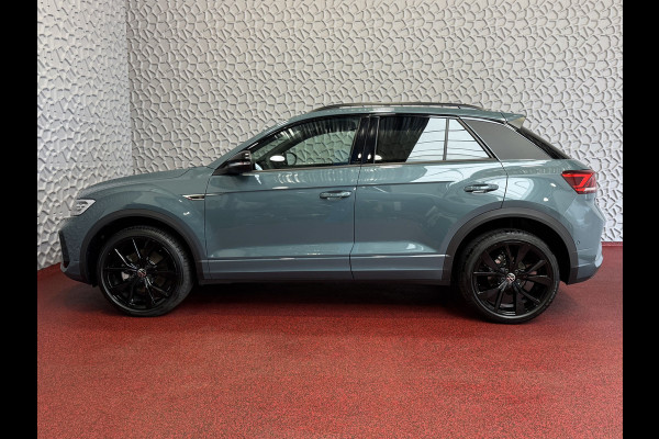 Volkswagen T-Roc 1.5 TSI 150PK R-LINE PANORAMA BLACKLINE EVO IQ LIGHT ALCANTARA ELEK.KLEP CARPLAY STOEL/STUUR VERW. 18"LMV VIR.COCKPIT 07/2025 "Volkswagen rijden begint bij Topautos.nl – 75 topmodellen direct op voorraad!"