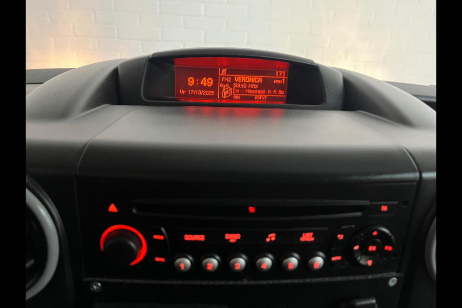 Citroën Berlingo AUTOMAAT SERVICEWAGEN 1.6 BlueHDI 100PK euro6 S&S, Bott kast, V230 Omvormer, Standkachel, Trekhaak, RIJKLAARPRIJS Citroën Berlingo AUTOMAAT SERVICEWAGEN 1.6 BlueHDI 100PK euro6 S&S, Bott kast, V230 Omvormer, Standkachel, Trekhaak, RIJKLAARPRIJS