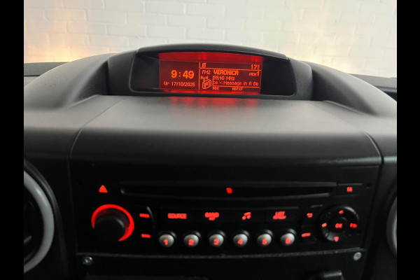 Citroën Berlingo AUTOMAAT SERVICEWAGEN 1.6 BlueHDI 100PK euro6 S&S, Bott kast, V230 Omvormer, Standkachel, Trekhaak, RIJKLAARPRIJS Citroën Berlingo AUTOMAAT SERVICEWAGEN 1.6 BlueHDI 100PK euro6 S&S, Bott kast, V230 Omvormer, Standkachel, Trekhaak, RIJKLAARPRIJS
