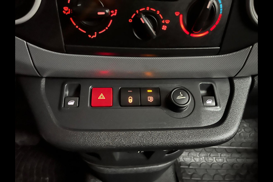 Citroën Berlingo AUTOMAAT SERVICEWAGEN 1.6 BlueHDI 100PK euro6 S&S, Bott kast, V230 Omvormer, Standkachel, Trekhaak, RIJKLAARPRIJS Citroën Berlingo AUTOMAAT SERVICEWAGEN 1.6 BlueHDI 100PK euro6 S&S, Bott kast, V230 Omvormer, Standkachel, Trekhaak, RIJKLAARPRIJS