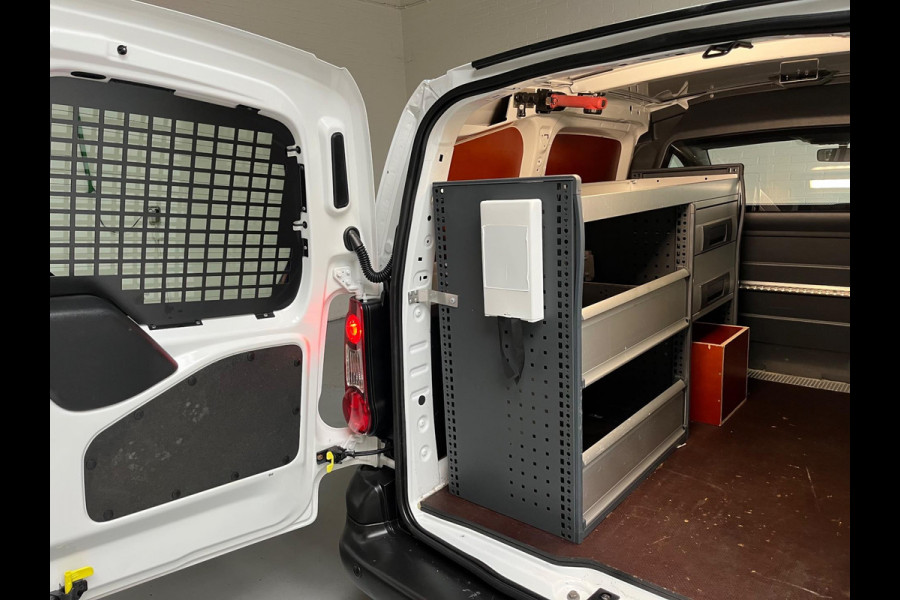 Citroën Berlingo AUTOMAAT SERVICEWAGEN 1.6 BlueHDI 100PK euro6 S&S, Bott kast, V230 Omvormer, Standkachel, Trekhaak, RIJKLAARPRIJS Citroën Berlingo AUTOMAAT SERVICEWAGEN 1.6 BlueHDI 100PK euro6 S&S, Bott kast, V230 Omvormer, Standkachel, Trekhaak, RIJKLAARPRIJS
