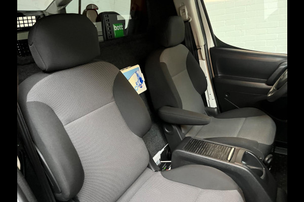 Citroën Berlingo AUTOMAAT SERVICEWAGEN 1.6 BlueHDI 100PK euro6 S&S, Bott kast, V230 Omvormer, Standkachel, Trekhaak, RIJKLAARPRIJS Citroën Berlingo AUTOMAAT SERVICEWAGEN 1.6 BlueHDI 100PK euro6 S&S, Bott kast, V230 Omvormer, Standkachel, Trekhaak, RIJKLAARPRIJS
