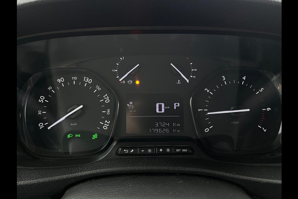 Peugeot Expert 2.0 BlueHDI 120 Premium, Automaat, CarPlay, 360 Camera, Cruise, NAP Peugeot Expert 2.0 BlueHDI 120 Premium, Automaat, CarPlay, 360 Camera, Cruise, NAP