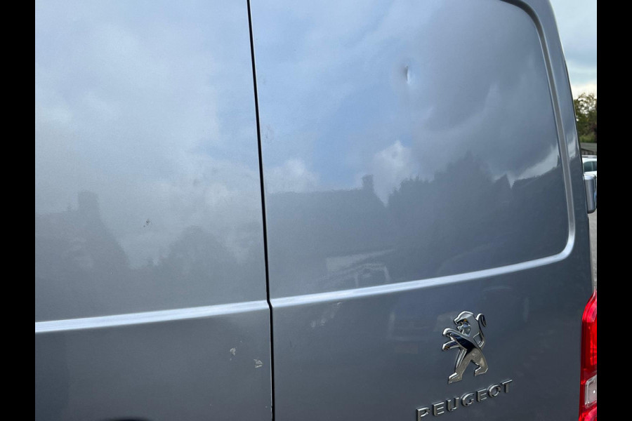 Peugeot Expert 2.0 BlueHDI 120 Premium, Automaat, CarPlay, 360 Camera, Cruise, NAP Peugeot Expert 2.0 BlueHDI 120 Premium, Automaat, CarPlay, 360 Camera, Cruise, NAP