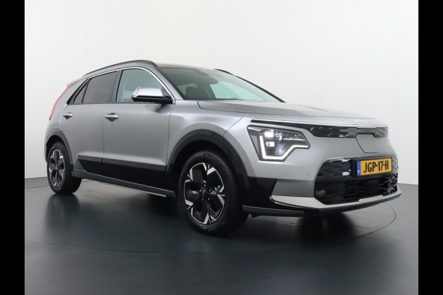 Kia Niro EV E-Niro AIR VAN: €43.900,- VOOR: €35.440,- UW EINDEJAARSVOORDEEL: €8.460,-| 64kWh BETREFT NIEUWE AUTO! | KIA GARANTIE VOLLEDIG | ELECTR BEST. STOEL | DODE HOEK | ETC.