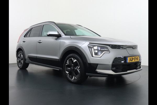 Kia Niro EV E-Niro AIR VAN: €43.900,- VOOR: €35.440,- UW EINDEJAARSVOORDEEL: €8.460,-| 64kWh BETREFT NIEUWE AUTO! | KIA GARANTIE VOLLEDIG | ELECTR BEST. STOEL | DODE HOEK | ETC.