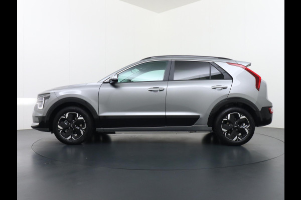 Kia Niro EV E-Niro AIR VAN: €43.900,- VOOR: €35.440,- UW EINDEJAARSVOORDEEL: €8.460,-| 64kWh BETREFT NIEUWE AUTO! | KIA GARANTIE VOLLEDIG | ELECTR BEST. STOEL | DODE HOEK | ETC.