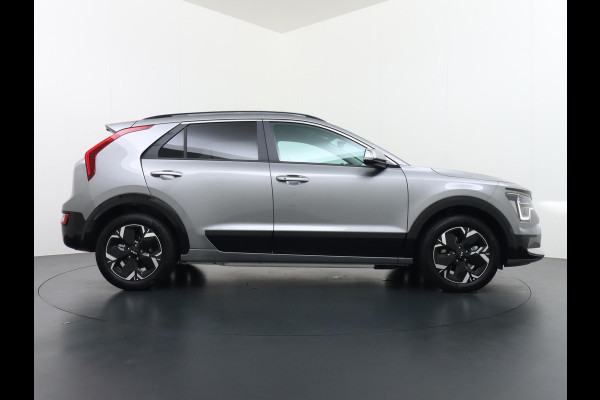 Kia Niro EV E-Niro AIR VAN: €43.900,- VOOR: €35.440,- UW EINDEJAARSVOORDEEL: €8.460,-| 64kWh BETREFT NIEUWE AUTO! | KIA GARANTIE VOLLEDIG | ELECTR BEST. STOEL | DODE HOEK | ETC.
