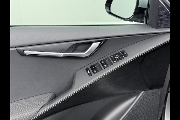 Kia Niro EV E-Niro AIR VAN: €43.900,- VOOR: €35.440,- UW EINDEJAARSVOORDEEL: €8.460,-| 64kWh BETREFT NIEUWE AUTO! | KIA GARANTIE VOLLEDIG | ELECTR BEST. STOEL | DODE HOEK | ETC.