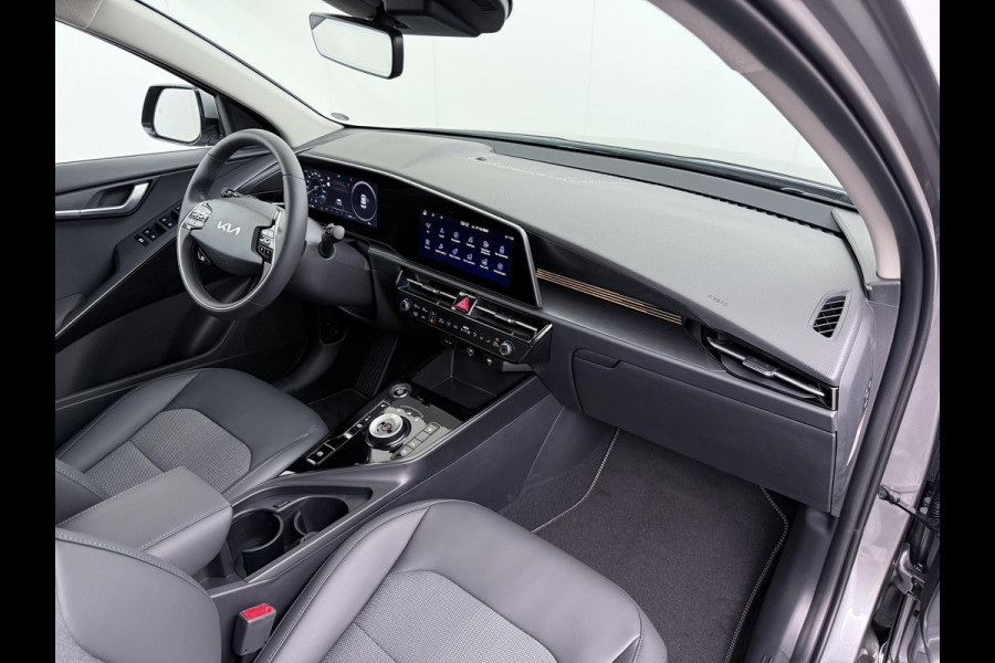 Kia Niro EV E-Niro AIR VAN: €43.900,- VOOR: €35.440,- UW EINDEJAARSVOORDEEL: €8.460,-| 64kWh BETREFT NIEUWE AUTO! | KIA GARANTIE VOLLEDIG | ELECTR BEST. STOEL | DODE HOEK | ETC.