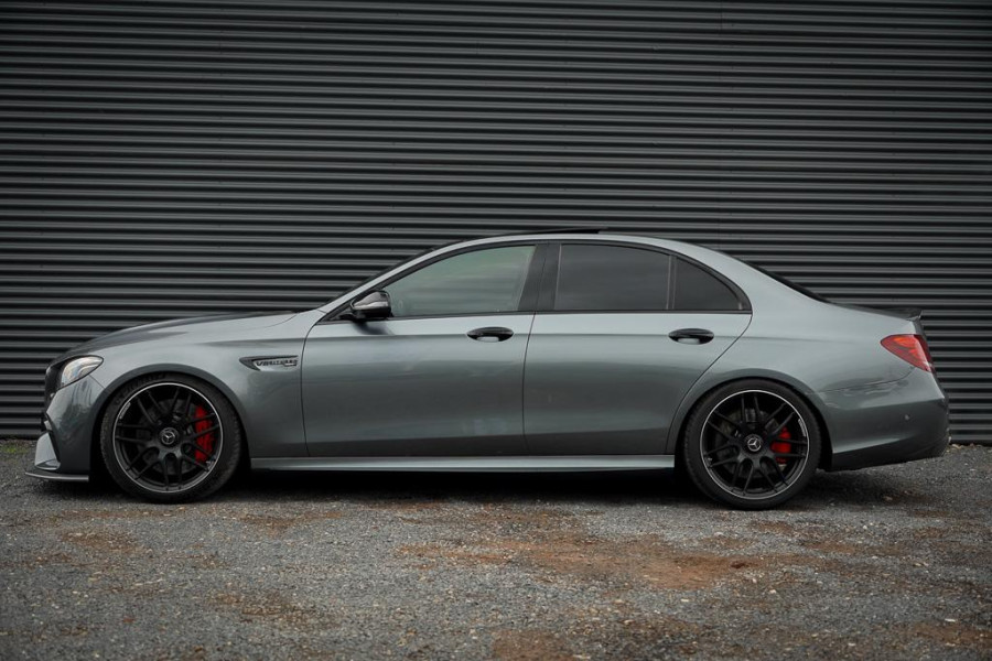 Mercedes-Benz E-Klasse AMG 63 S 4M / Dak / Kuipstoelen / Stoelverwarming / Memory / Distronic Mercedes-Benz E-Klasse AMG 63 S 4M / Dak / Kuipstoelen / Stoelverwarming / Memory / Distronic