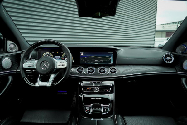 Mercedes-Benz E-Klasse AMG 63 S 4M / Dak / Kuipstoelen / Stoelverwarming / Memory / Distronic Mercedes-Benz E-Klasse AMG 63 S 4M / Dak / Kuipstoelen / Stoelverwarming / Memory / Distronic