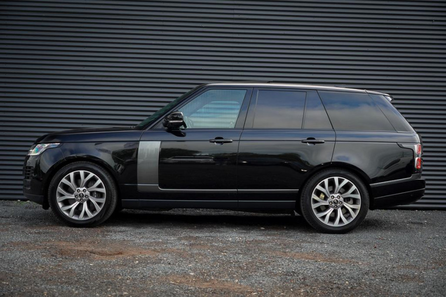 Land Rover Range Rover 2.0 P400e Vogue / Pano / Trekhaak / Meridian / Stoelventilatie