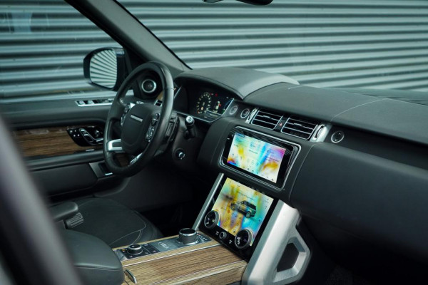 Land Rover Range Rover 2.0 P400e Vogue / Pano / Trekhaak / Meridian / Stoelventilatie