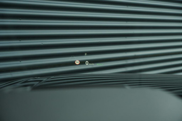 Land Rover Range Rover 2.0 P400e Vogue / Pano / Trekhaak / Meridian / Stoelventilatie