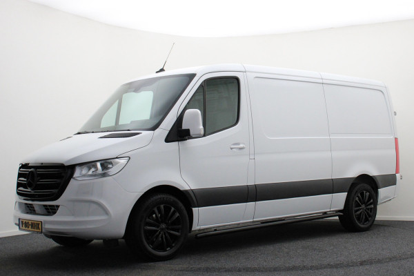 Mercedes-Benz Sprinter 317 CDI Aut. L2H1 3-Zits, Leer, Camera, Standkachel, Apple Carplay, DAB, Cruise, 18" Mercedes-Benz Sprinter 317 CDI Aut. L2H1 3-Zits, Leer, Camera, Standkachel, Apple Carplay, DAB, Cruise, 18"