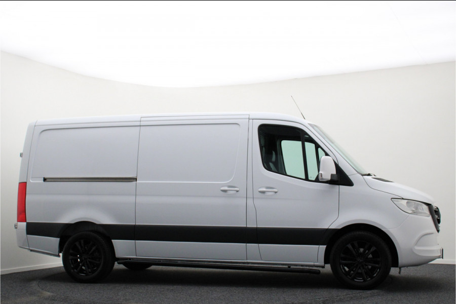 Mercedes-Benz Sprinter 317 CDI Aut. L2H1 3-Zits, Leer, Camera, Standkachel, Apple Carplay, DAB, Cruise, 18" Mercedes-Benz Sprinter 317 CDI Aut. L2H1 3-Zits, Leer, Camera, Standkachel, Apple Carplay, DAB, Cruise, 18"