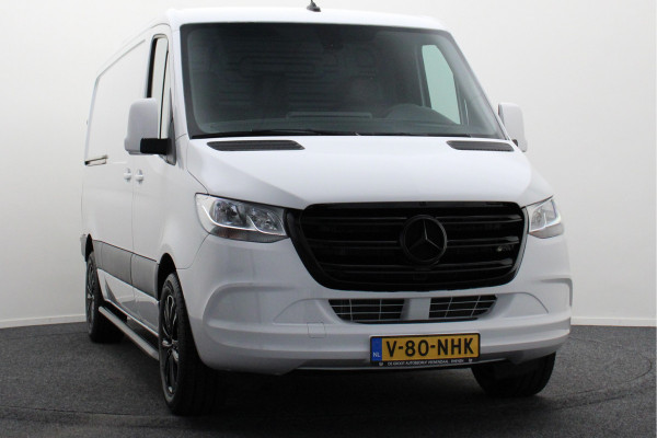 Mercedes-Benz Sprinter 317 CDI Aut. L2H1 3-Zits, Leer, Camera, Standkachel, Apple Carplay, DAB, Cruise, 18" Mercedes-Benz Sprinter 317 CDI Aut. L2H1 3-Zits, Leer, Camera, Standkachel, Apple Carplay, DAB, Cruise, 18"