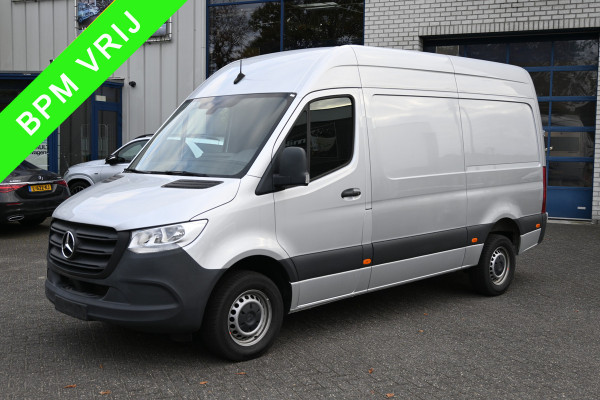 Mercedes-Benz Sprinter 317 CDI L2H2 RWD MBUX met camera, Led in laadruimte, Opstap Mercedes-Benz Sprinter 317 CDI L2H2 RWD MBUX met camera, Led in laadruimte, Opstap