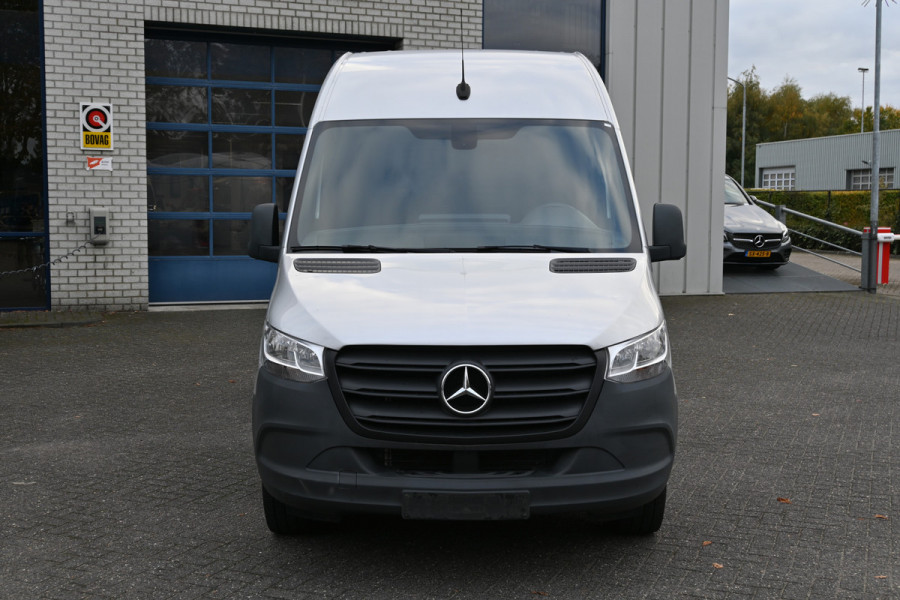Mercedes-Benz Sprinter 317 CDI L2H2 RWD MBUX met camera, Led in laadruimte, Opstap Mercedes-Benz Sprinter 317 CDI L2H2 RWD MBUX met camera, Led in laadruimte, Opstap