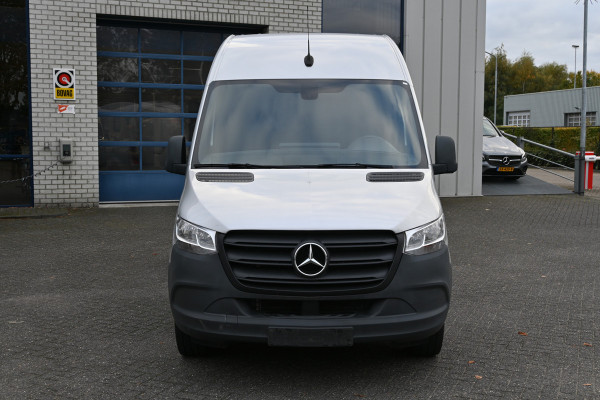 Mercedes-Benz Sprinter 317 CDI L2H2 RWD MBUX met camera, Led in laadruimte, Opstap Mercedes-Benz Sprinter 317 CDI L2H2 RWD MBUX met camera, Led in laadruimte, Opstap