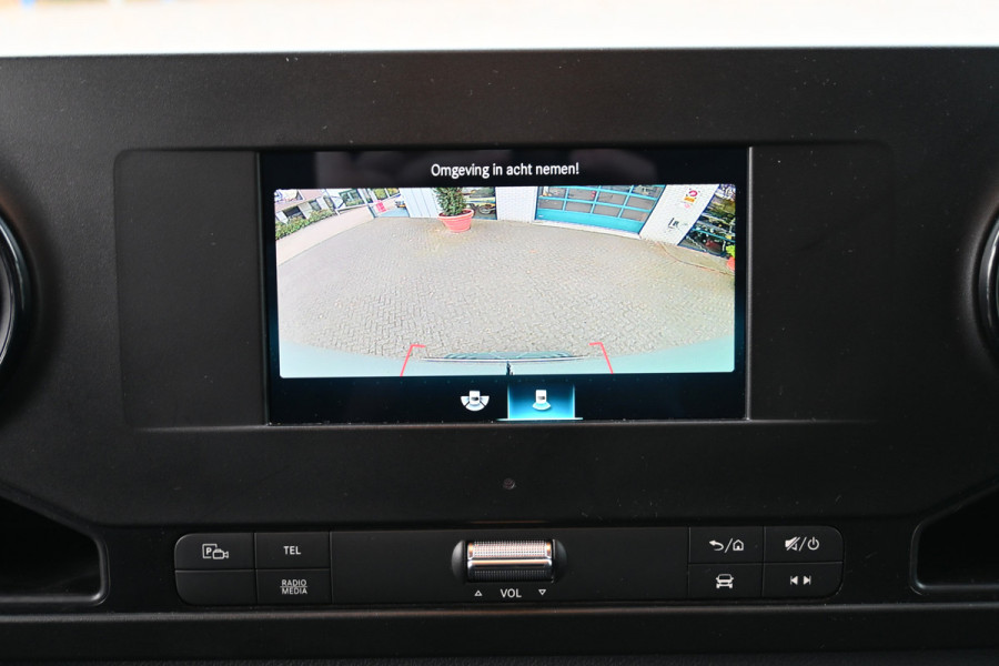 Mercedes-Benz Sprinter 317 CDI L2H2 RWD MBUX met camera, Led in laadruimte, Opstap Mercedes-Benz Sprinter 317 CDI L2H2 RWD MBUX met camera, Led in laadruimte, Opstap