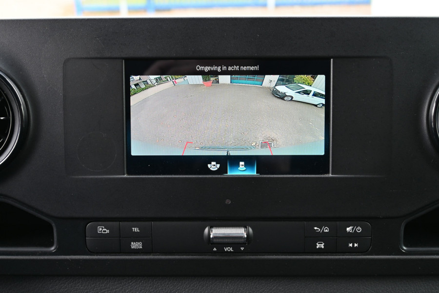 Mercedes-Benz Sprinter 317 CDI L2H2 RWD MBUX met camera, Led in laadruimte, Opstap Mercedes-Benz Sprinter 317 CDI L2H2 RWD MBUX met camera, Led in laadruimte, Opstap