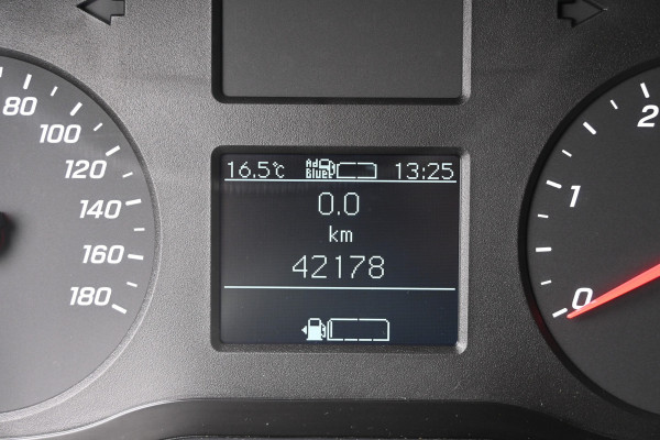 Mercedes-Benz Sprinter 317 CDI L2H2 RWD MBUX met camera, Led in laadruimte, Opstap Mercedes-Benz Sprinter 317 CDI L2H2 RWD MBUX met camera, Led in laadruimte, Opstap
