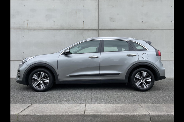 Kia Niro 1.6 GDi Hybrid DynamicLine Automaat | Camera | Navi | H-Leder | Clima | PDC | Cruise | LED | Kia Niro 1.6 GDi Hybrid DynamicLine Automaat | Camera | Navi | H-Leder | Clima | PDC | Cruise | LED |