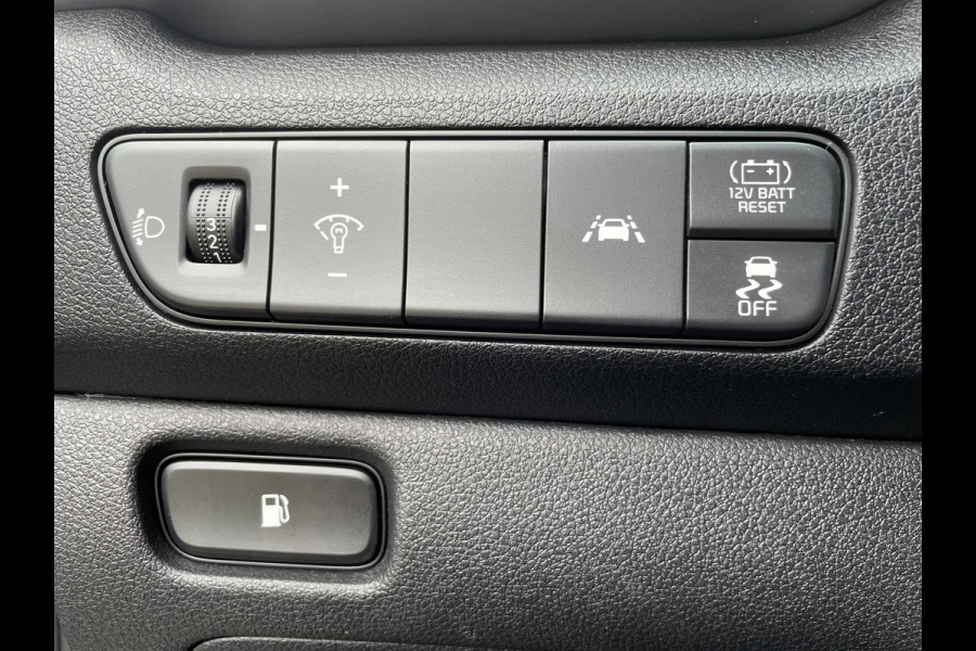 Kia Niro 1.6 GDi Hybrid DynamicLine Automaat | Camera | Navi | H-Leder | Clima | PDC | Cruise | LED | Kia Niro 1.6 GDi Hybrid DynamicLine Automaat | Camera | Navi | H-Leder | Clima | PDC | Cruise | LED |
