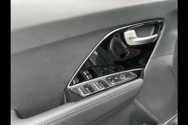 Kia Niro 1.6 GDi Hybrid DynamicLine Automaat | Camera | Navi | H-Leder | Clima | PDC | Cruise | LED | Kia Niro 1.6 GDi Hybrid DynamicLine Automaat | Camera | Navi | H-Leder | Clima | PDC | Cruise | LED |